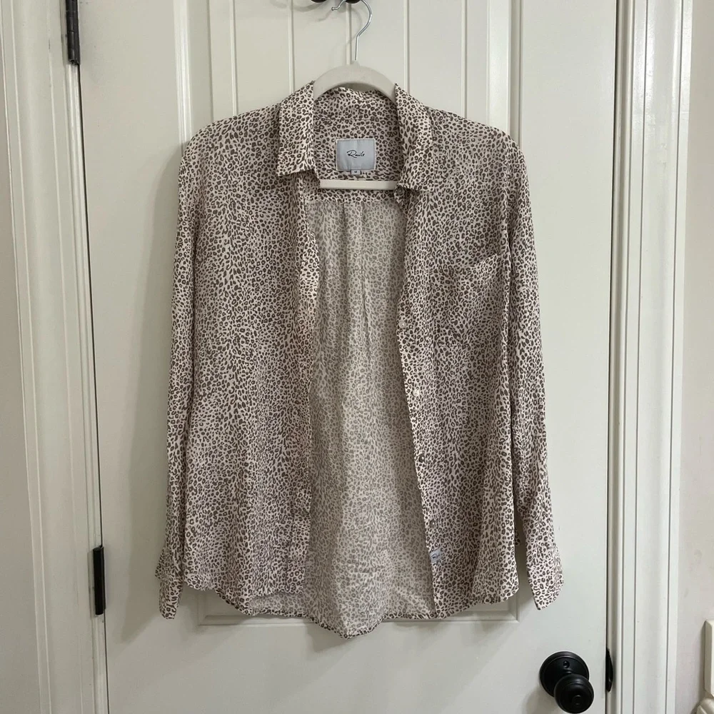 Rails Leopard Print Button Down Shirt - Sand Cheetah Print Sz M - Picture 2 of 7